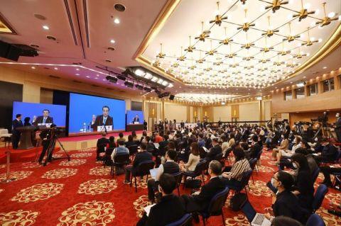李克強：今年政府支出更多向民生領域傾斜，特別是義務教育和基本醫(yī)療